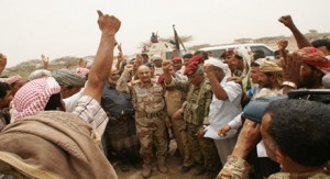 عاجل :وزير الدفاع اليمني يزور معسكر العند ومسيرة حاشدة للحراك الجنوبي في المنطقة