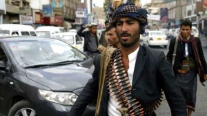 مقتل 40 باشتباكات بين الحوثيين والقبليين بإب