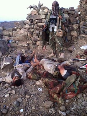 المقاومة تسلم الحوثيين جثامين 120 قتيل سقطوا خلال معارك تحرير الضالع