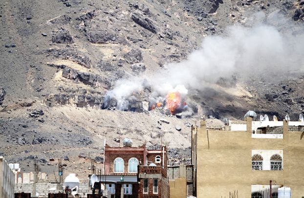 ضرب موقع صواريخ للمتمردين في صنعاء