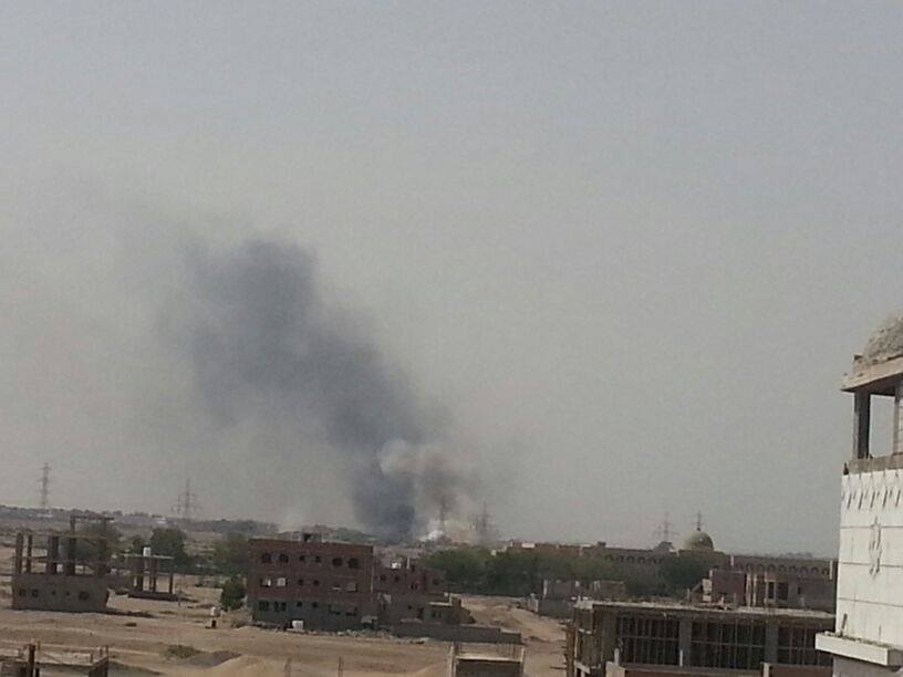 طائرات عاصفة الحزم تستهدف مليشيات الحوثي في منزل المحافظ بمدينة صبر ومصرع العشرات منهم
