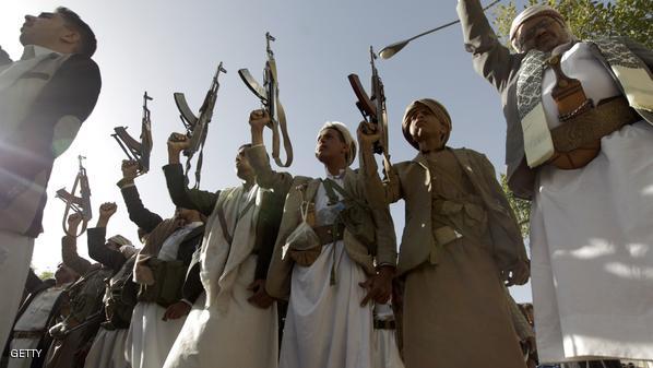 تعز : طيران التحالف يقصف مقر اللواء 35 مدرع بعد سيطرة مليشيات الحوثي عليه