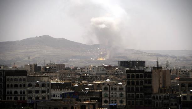 طيران التحالف يجدد قصفه مواقع للحوثيين في مأرب