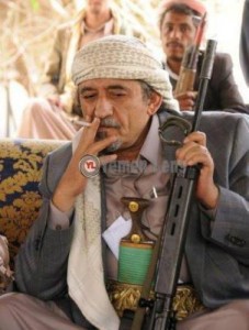 صادق الاحمر يهدد الجنوبيين بالحرب ويقول : لن نقف مكتوفي الأيدي أمام محاولات تمزيق اليمن