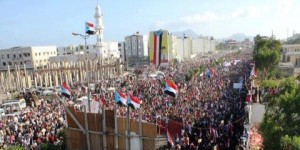 في عاصمة الجنوب عدن .. حشود على مد البصر تطالب بالاستقلال