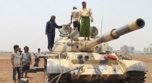 مقتل 15 جندياً من مليشيات الحوثي وتدمير دبابة لهم في حوطة لحج