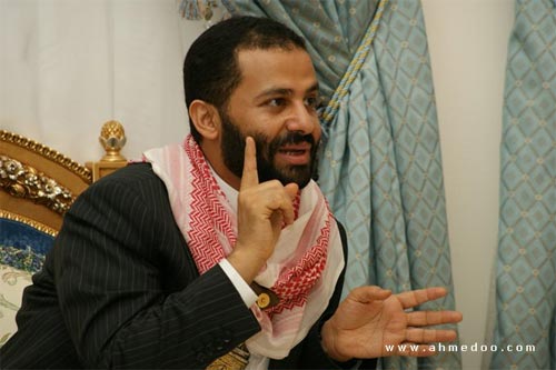 حميد الاحمر يروي تفاصيل احداث حاشد ويتهم الرئيس السابق علي صالح بالتنسيق مع الحوثيين لدخول حاشد