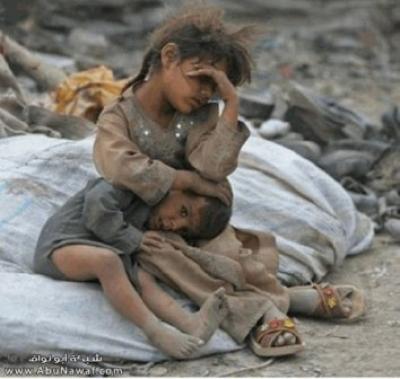في  حين الشعب اليمني يأكل من براميل القمامة .. 16 بليون دولار عائدات نفط اليمن في 3 سنوات
