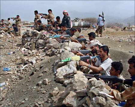 8 قتلى بينهم ضابط في الجوف.. والحوثيون يصعدون في صنعاء